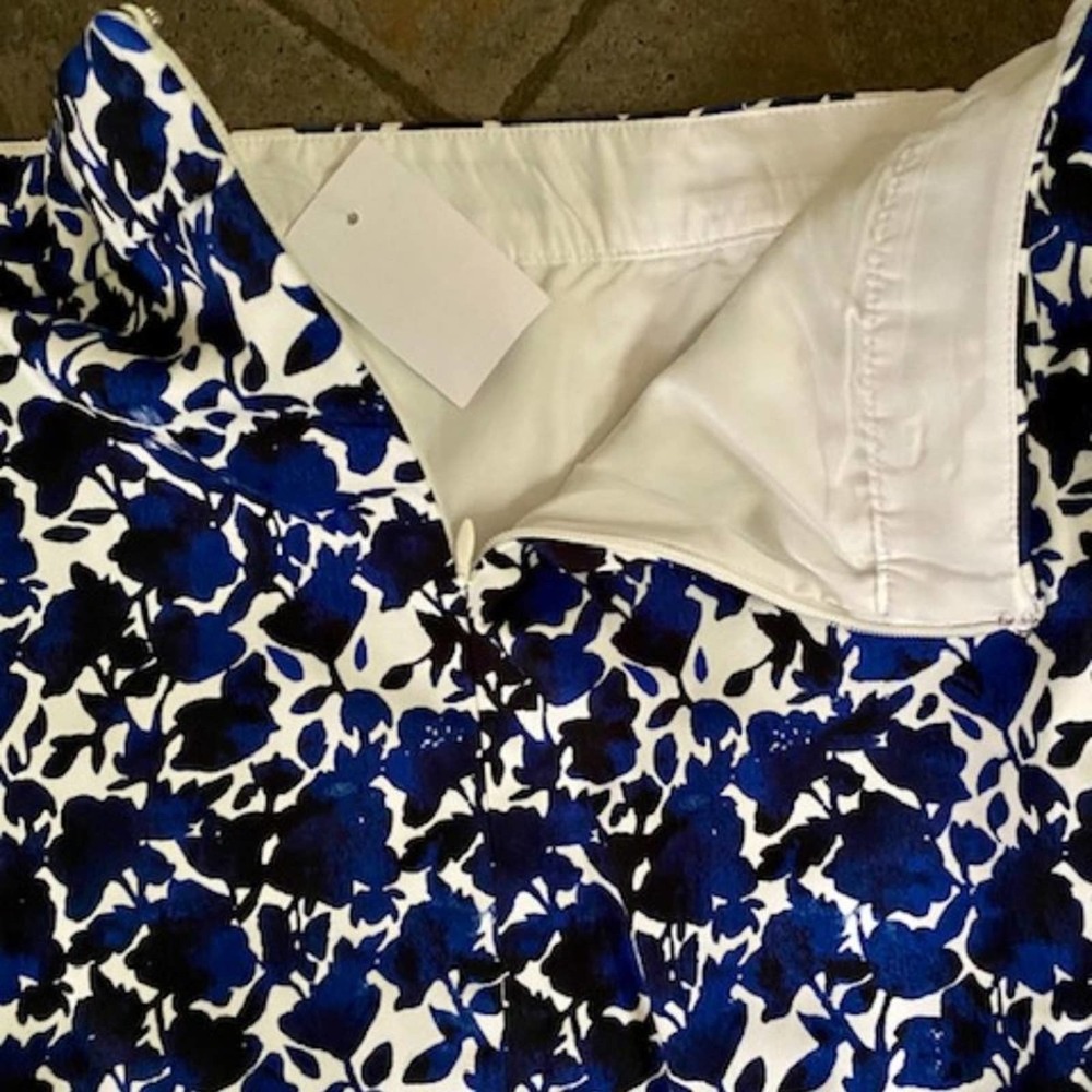 J. Crew Black, Blue & White Floral Cotton Sateen Pencil Skirt - NWT - Picture 4 of 13